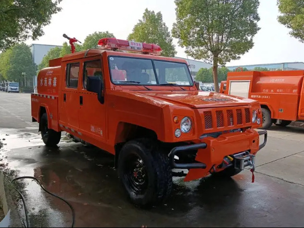 森林供水車