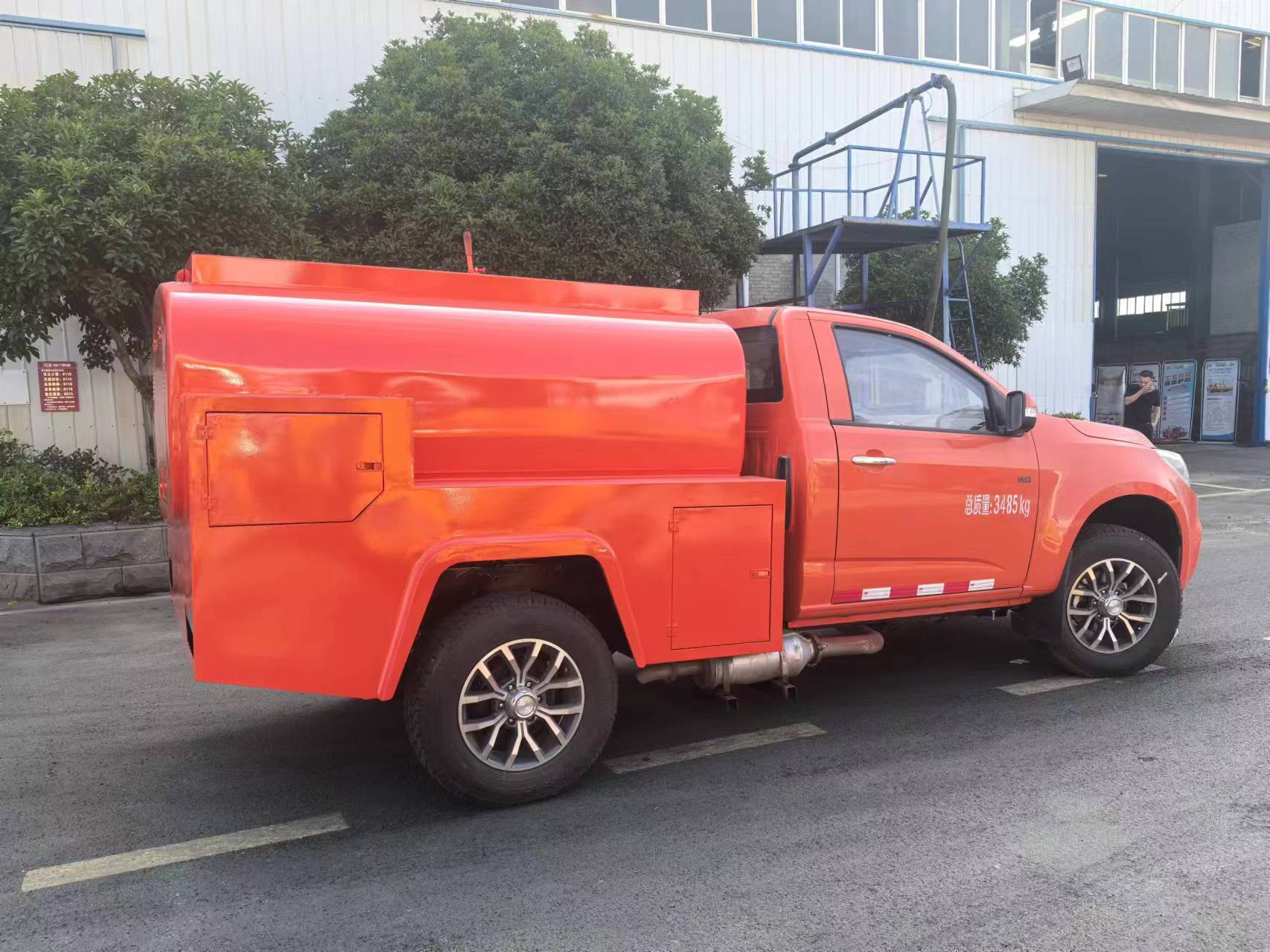 慶鈴四驅(qū)皮卡森林供水車