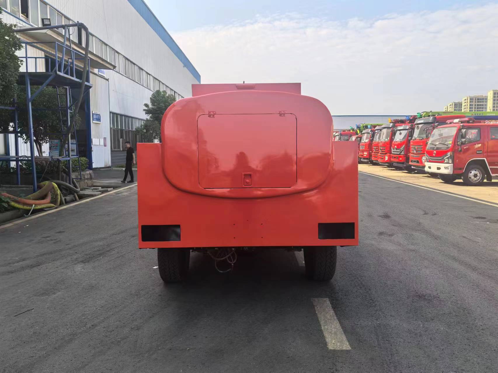 慶鈴四驅(qū)皮卡森林供水車